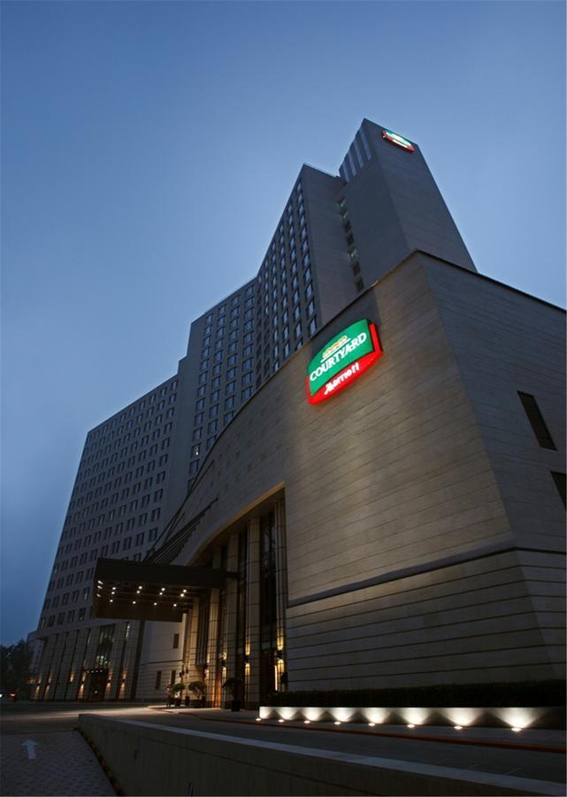 Courtyard By Marriott Beijing Northeast Hotel Екстериор снимка