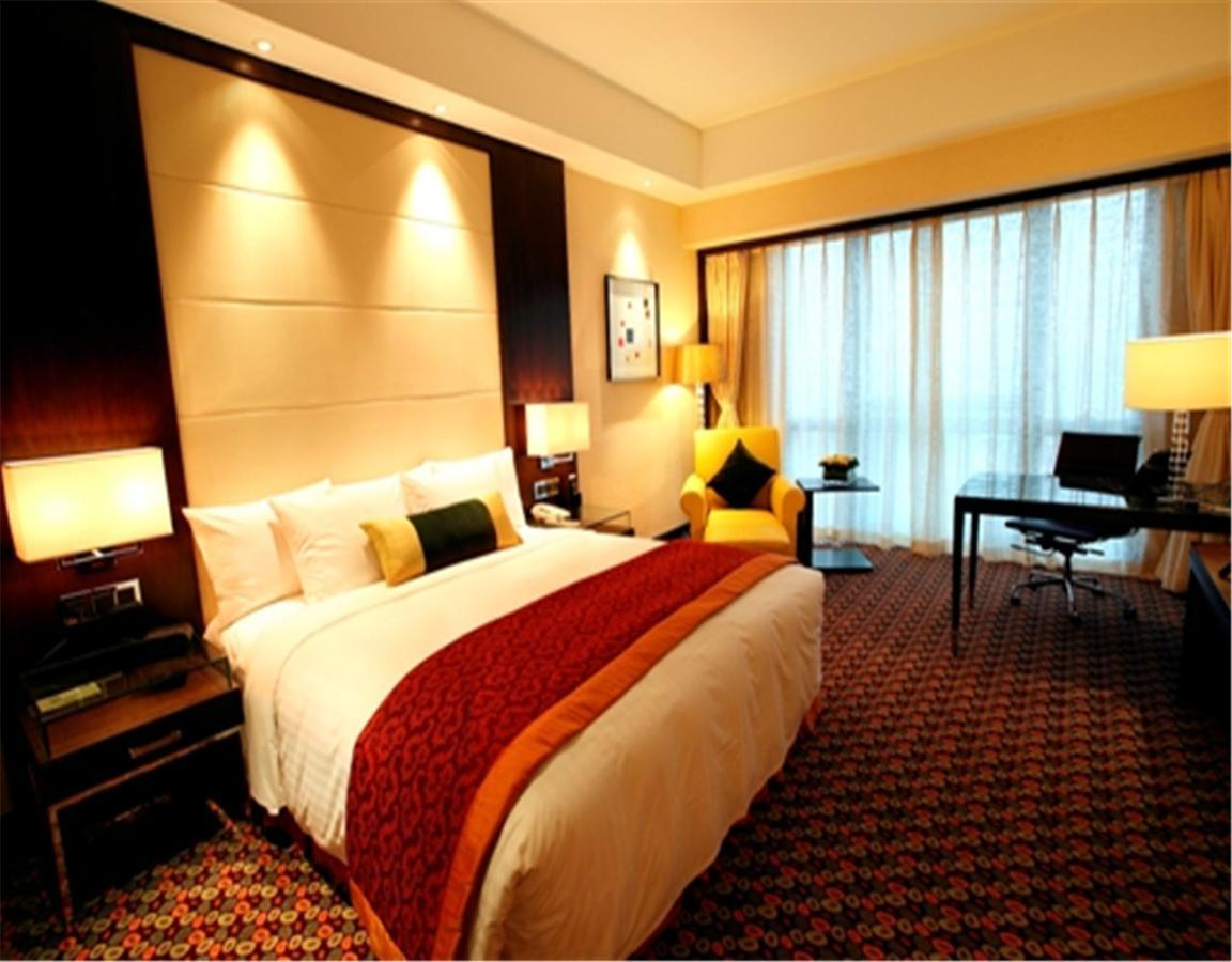 Courtyard By Marriott Beijing Northeast Hotel Екстериор снимка